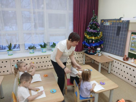 17 декабря во 2 младшей группе №1 прошло занятие по лепке «Утёнок» 17 декабря во 2 младшей группе №1 прошло занятие по лепке «Утёнок».